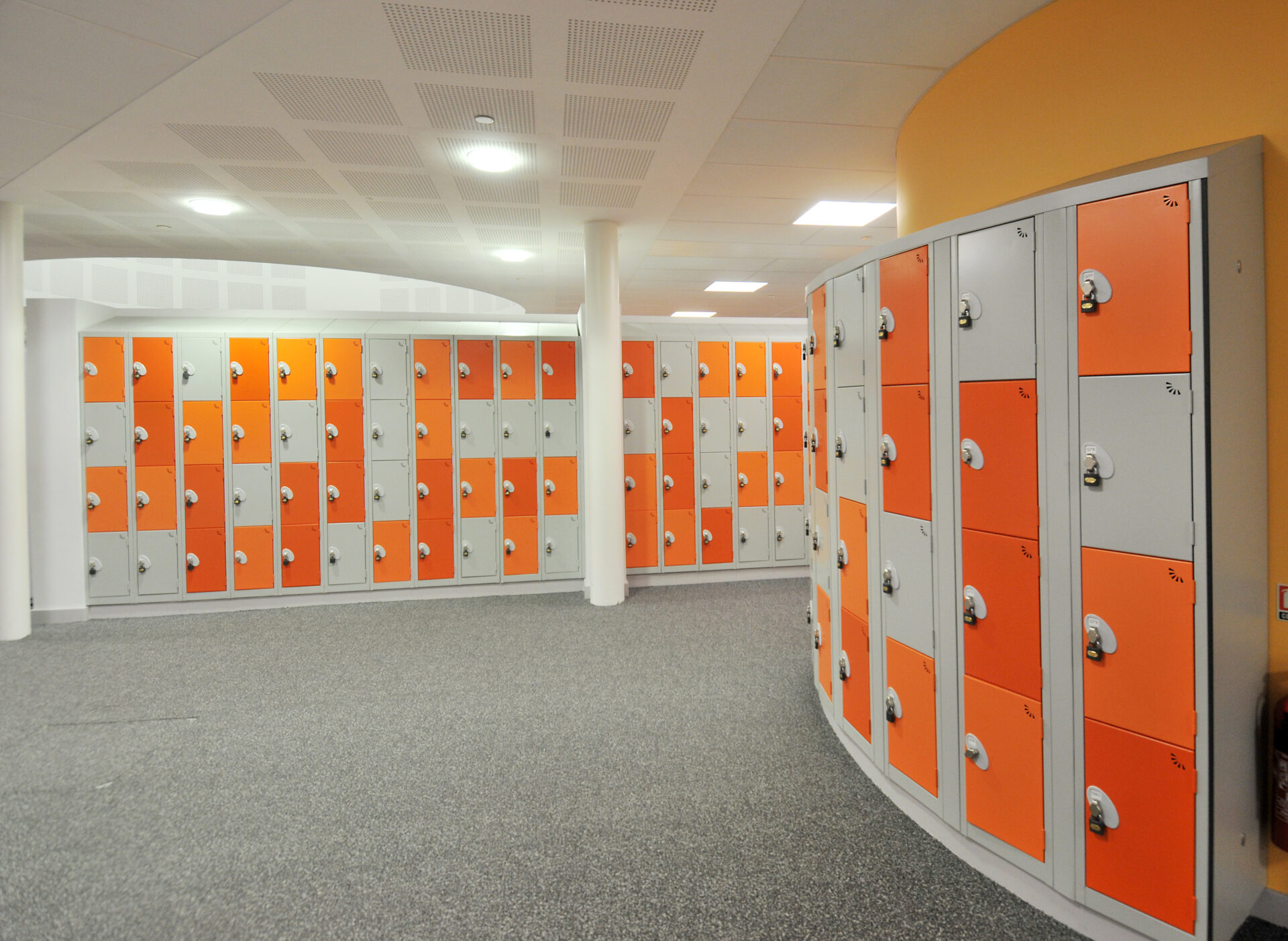 PLECKGATE HIGH SCHOOL